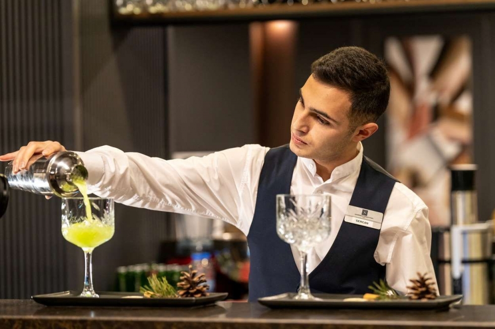 RESTAURANT & BARLAR